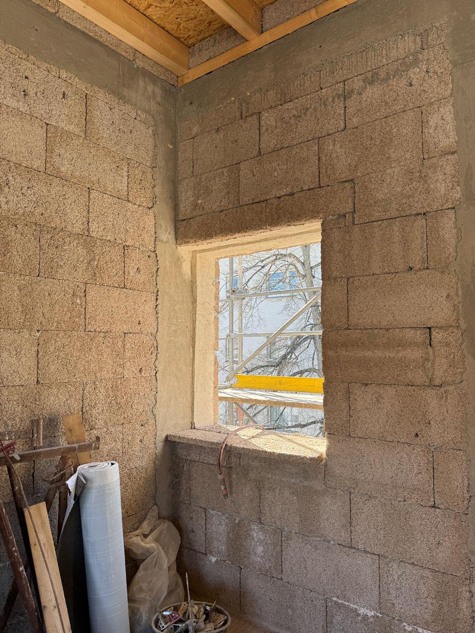 Rohbau Haus aus Hanfsteinen Innenansicht