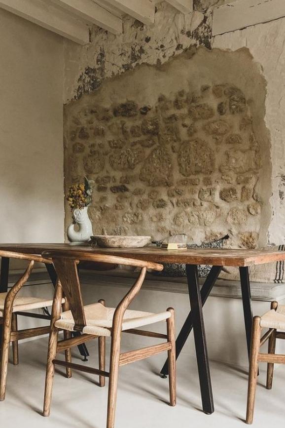 Verarbeitung von EcoMortar BASE als Bettungsmörtel für Naturstein und traditionelles Mauerwerk