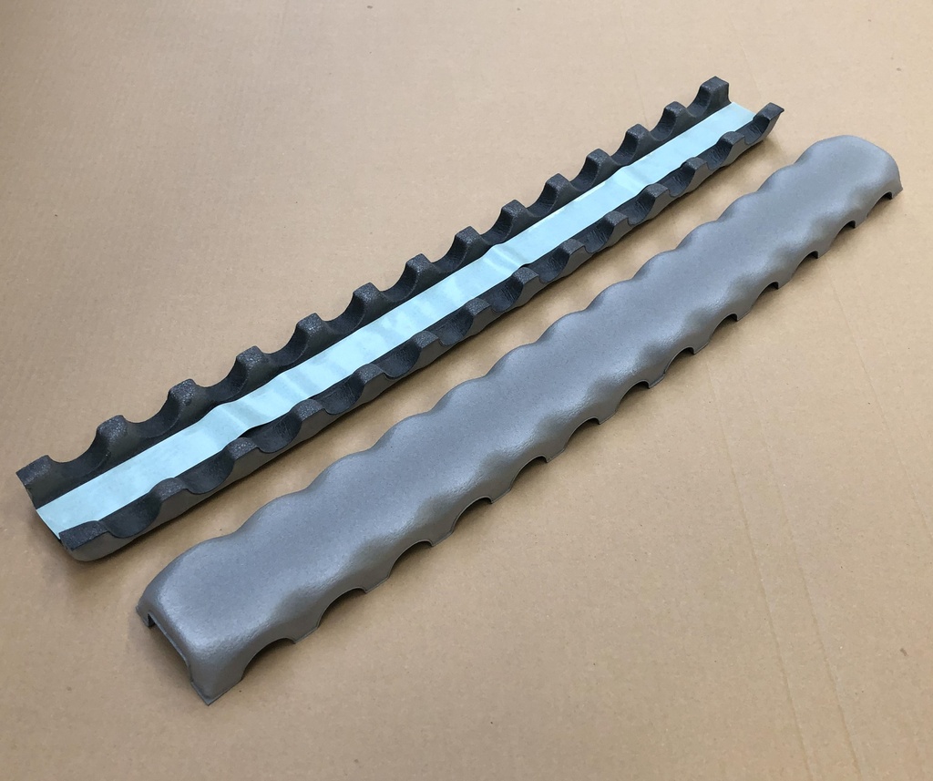 Insulating shell for the heating circuit distributor