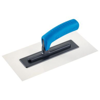 Plastic smoothing trowel